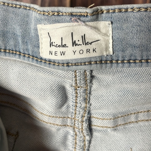 Nicole Miller Denim Shorts - Picture 2 of 6